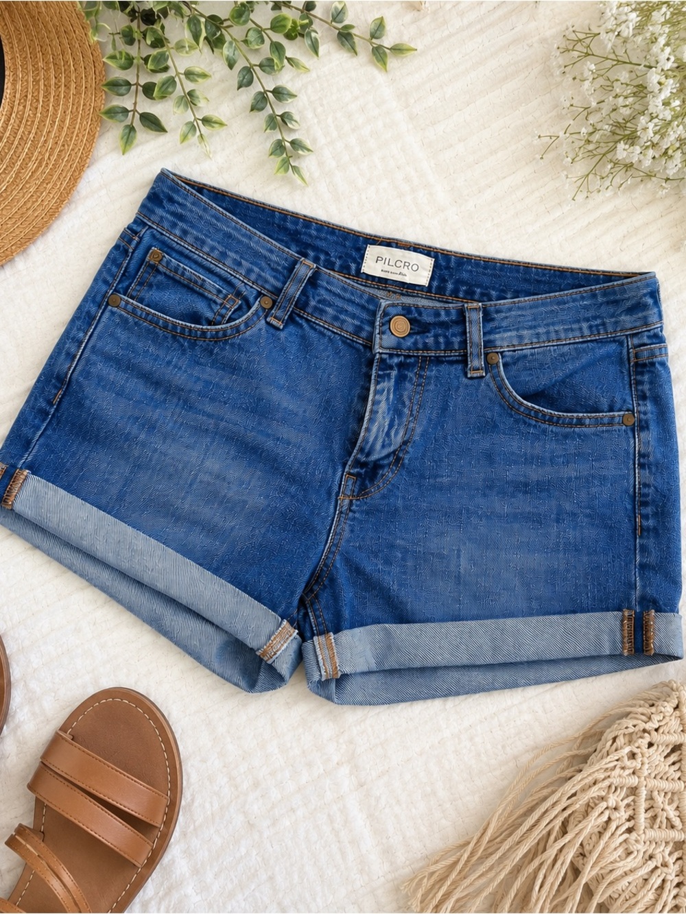 Pilcro Anthropologie Rolled Cuff Denim Shorts Size 29 Medium Wash Casual‎ Summer